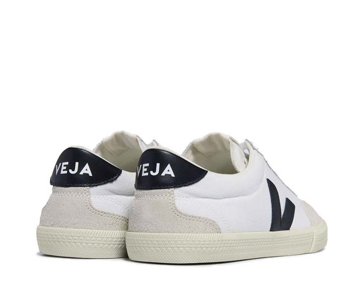 Veja Volley Canvas White / Black VO0103524B