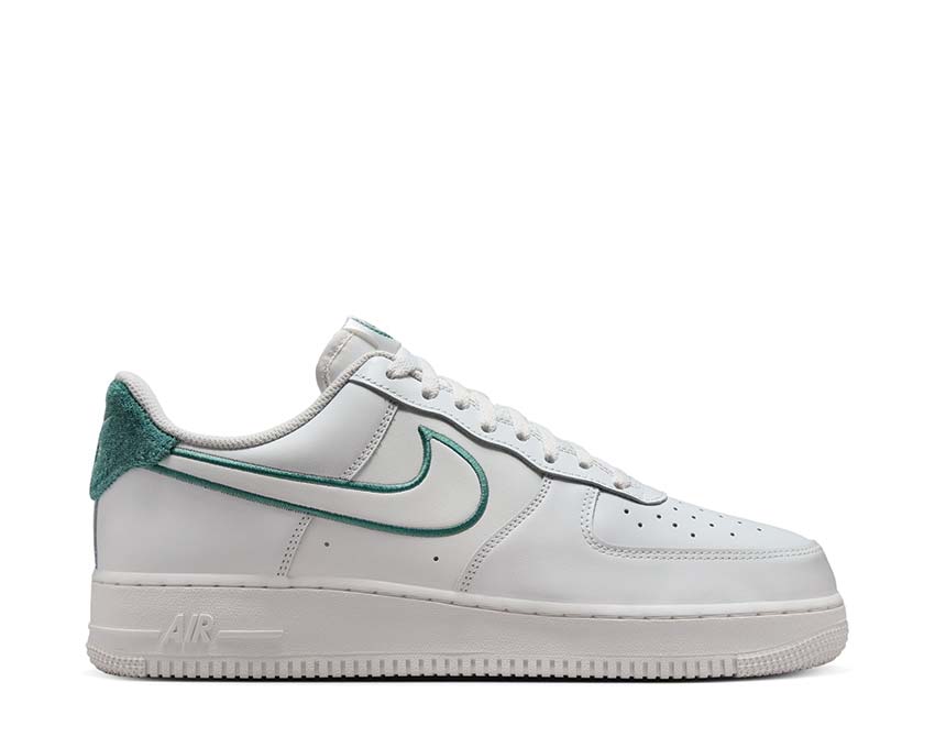 Nike Air Force 1 '07 LV8 Summit White / Summit White - Bicoastal FN8349-100