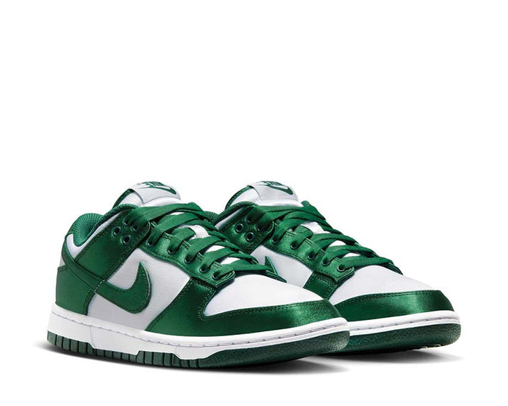 Nike Dunk Low White / Team Green DX5931-100