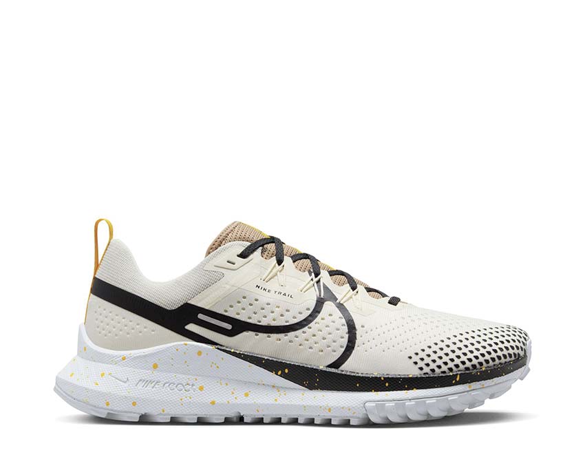 Nike Pegasus Trail 4 Pale Ivory / Black - Khaki - White DJ6158-100