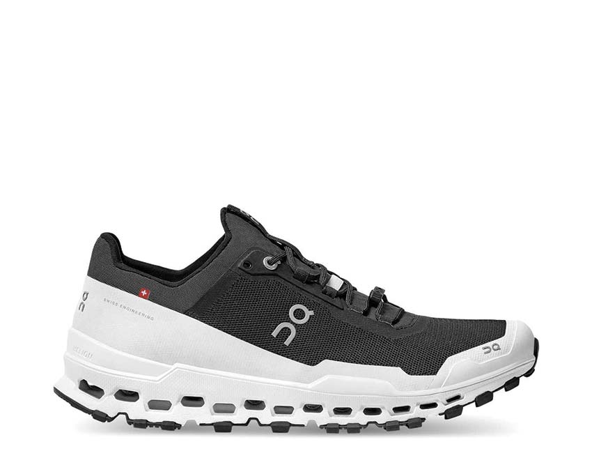 ON Cloudultra Black / White 44.99543